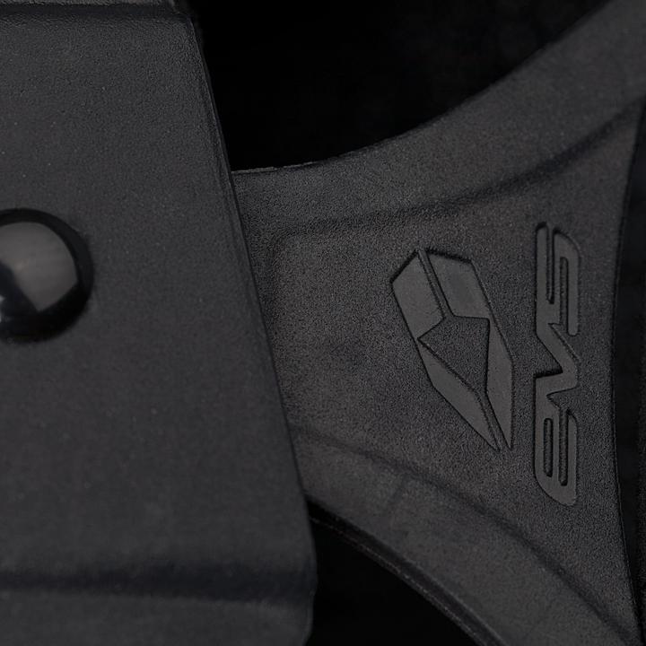 EVS Axis Sport Knee Braces Pair