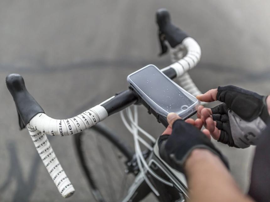 Quad Lock Poncho Fits Iphone 12 Pro Max